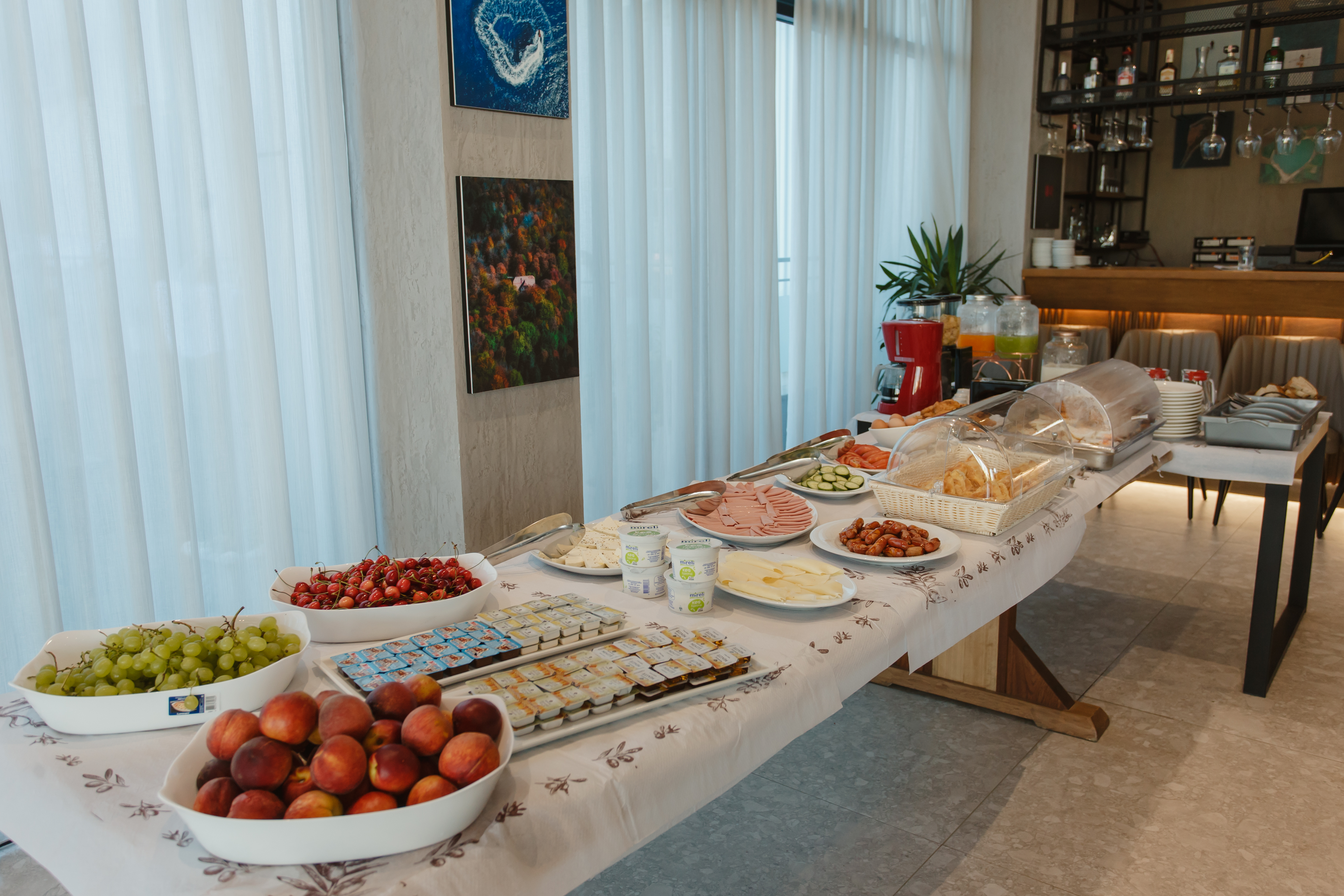 Happy Stay Restaurant dishes